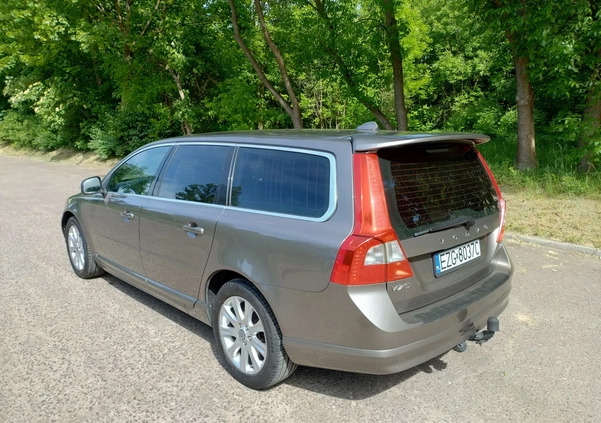 Volvo V70 cena 28500 przebieg: 368000, rok produkcji 2010 z Terespol małe 301
